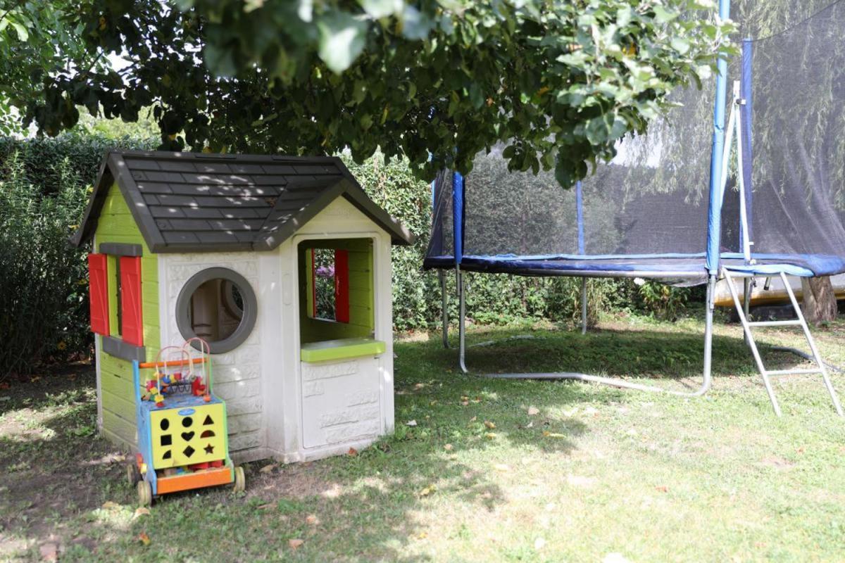 Gosciniec Galkowo Pension Buitenkant foto